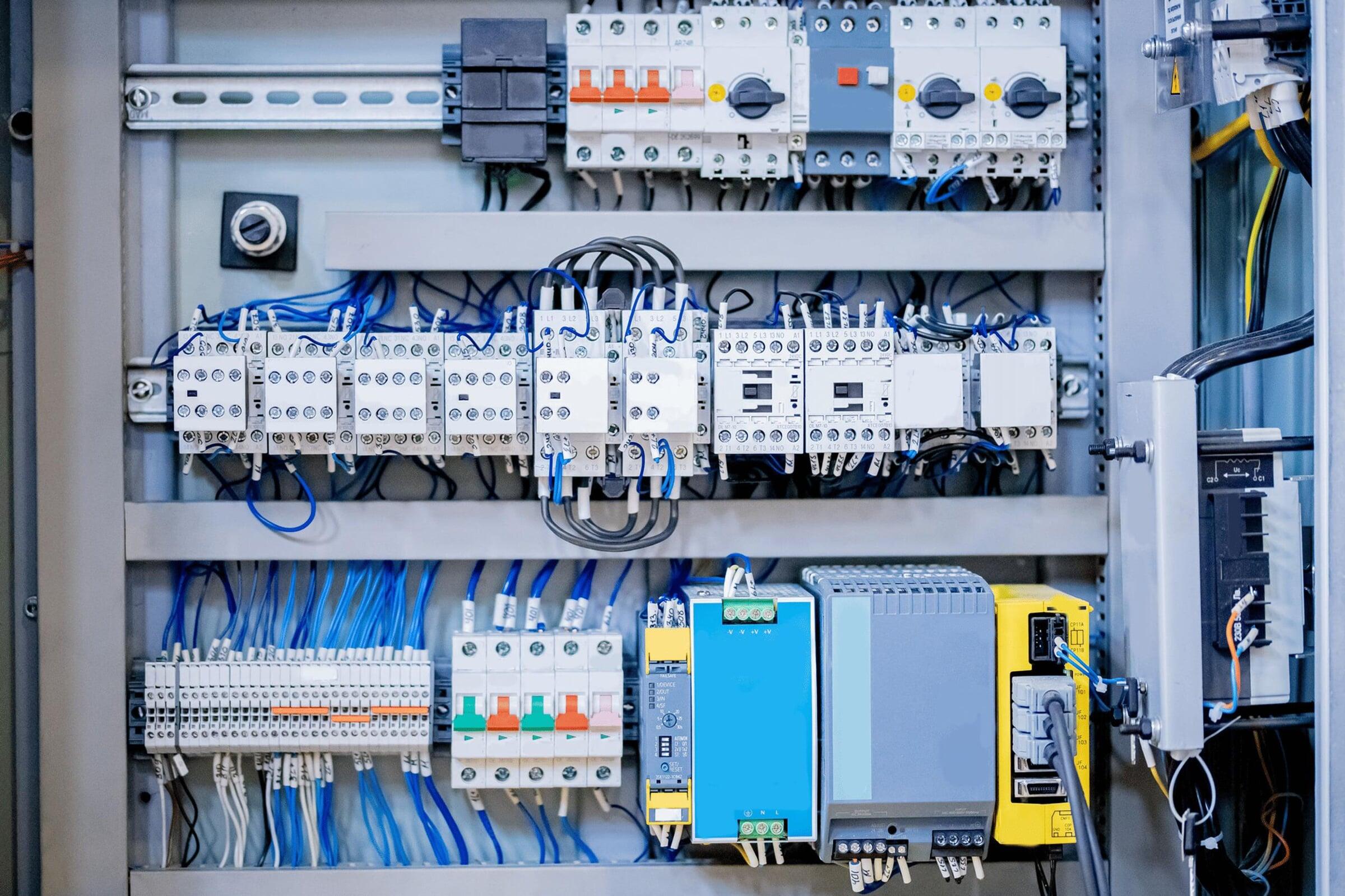 Essential Electrical Spare Parts for Manufacturing Plants: Ensuring Uptime & EfficiencyEssential Electrical Spare Parts for Manufacturing Plants: Ensuring Uptime & Efficiency