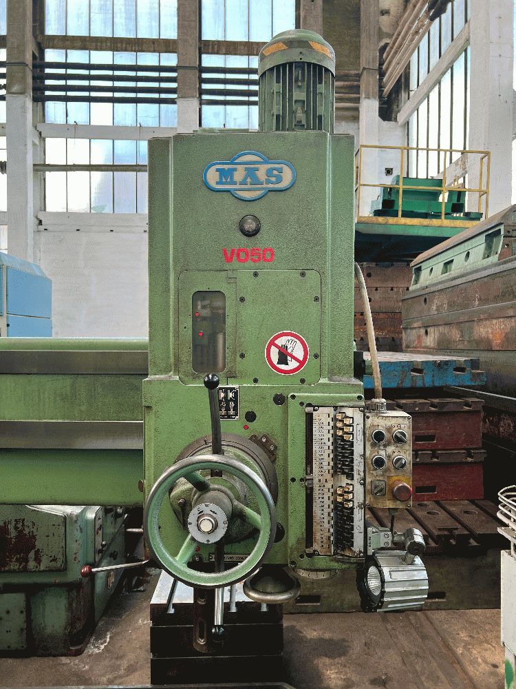Radial drilling machine Radial drilling machine
