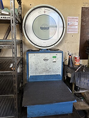 Complete hardening shop consisting of several ovens, protective gas generator, cleaning system Complete hardening shop consisting of several ovens, protective gas generator, cleaning system