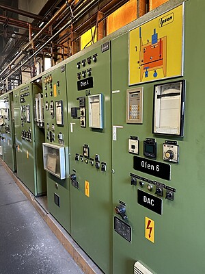 Complete hardening shop consisting of several ovens, protective gas generator, cleaning system Complete hardening shop consisting of several ovens, protective gas generator, cleaning system