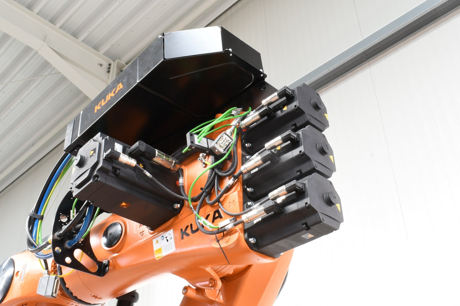 KUKA 10027576, KR 360 R2830, Schwerlast- Industrieroboter mit KRC4 Steuerung KUKA 10027576, KR 360 R2830, Schwerlast- Industrieroboter mit KRC4 Steuerung