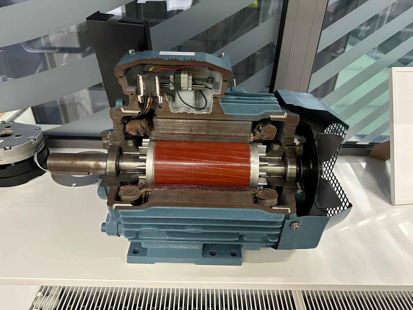 Cast Iron & Aluminum e-Motors Cast Iron & Aluminum e-Motors